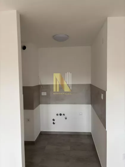 Novo Naselje | 4zida.rs