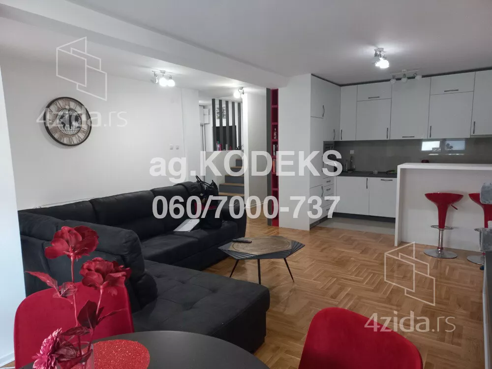 Četvorosoban stan | 4zida