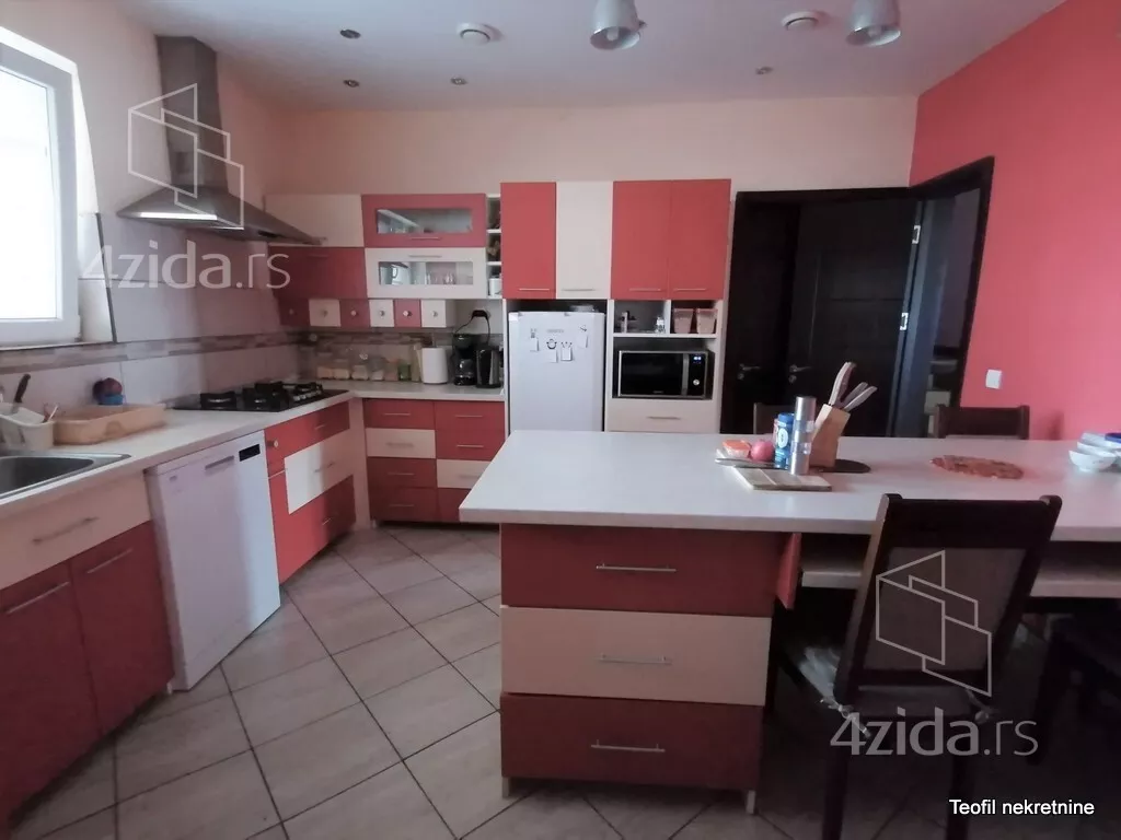 Kuća | 4zida