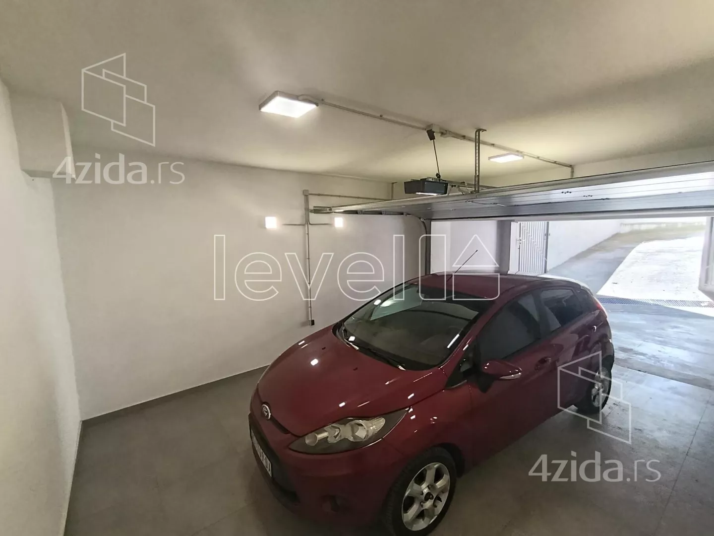 Garaža | 4zida