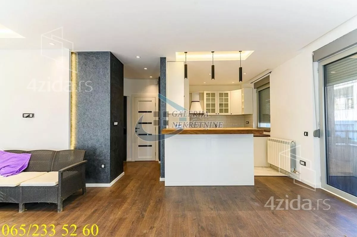 Petosoban stan | 4zida