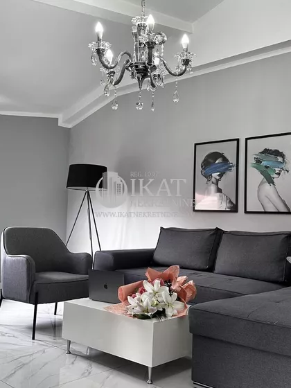 Vojvode Vlahovića | 4zida.rs