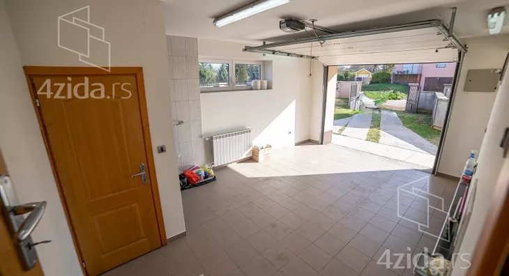 4-etažna kuća | 4zida