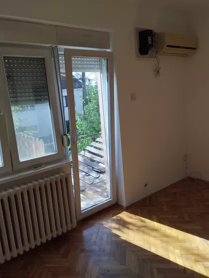 Knićaninova 47 | 4zida.rs