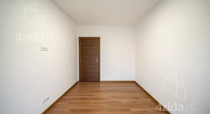 Četvoroiposoban stan | 4zida