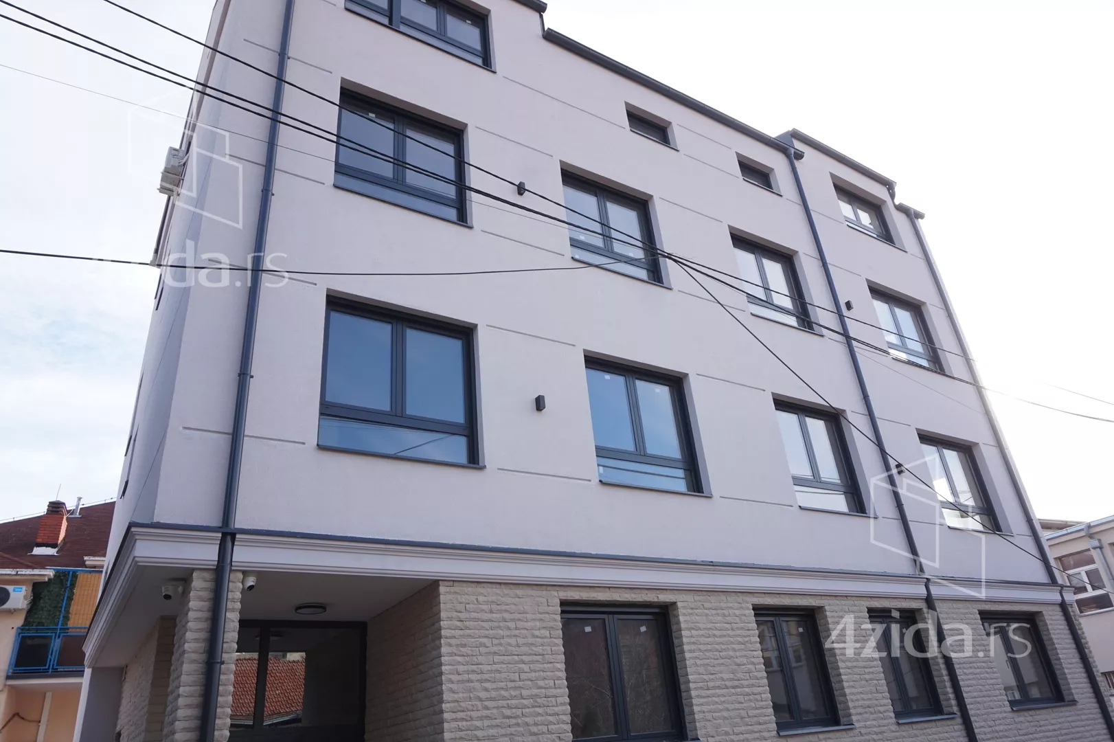 Četvorosoban stan | 4zida