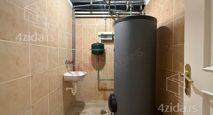 4-etažna kuća | 4zida