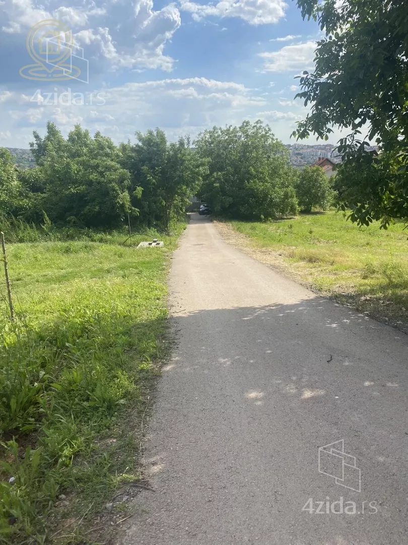Plac | 4zida