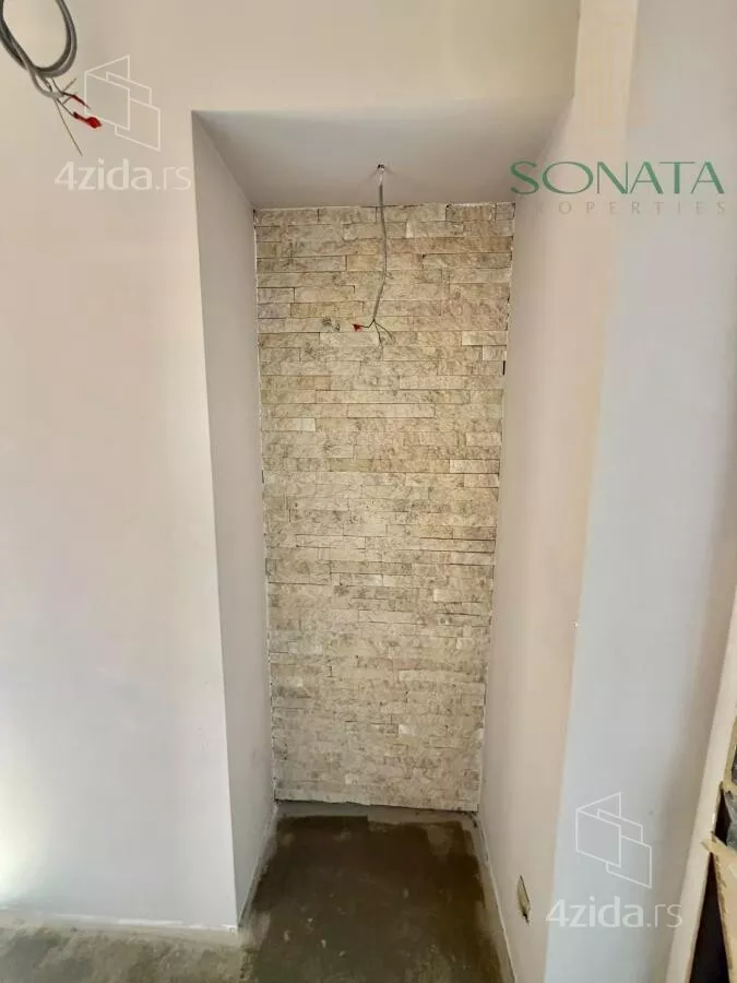 Sedmosoban stan | 4zida