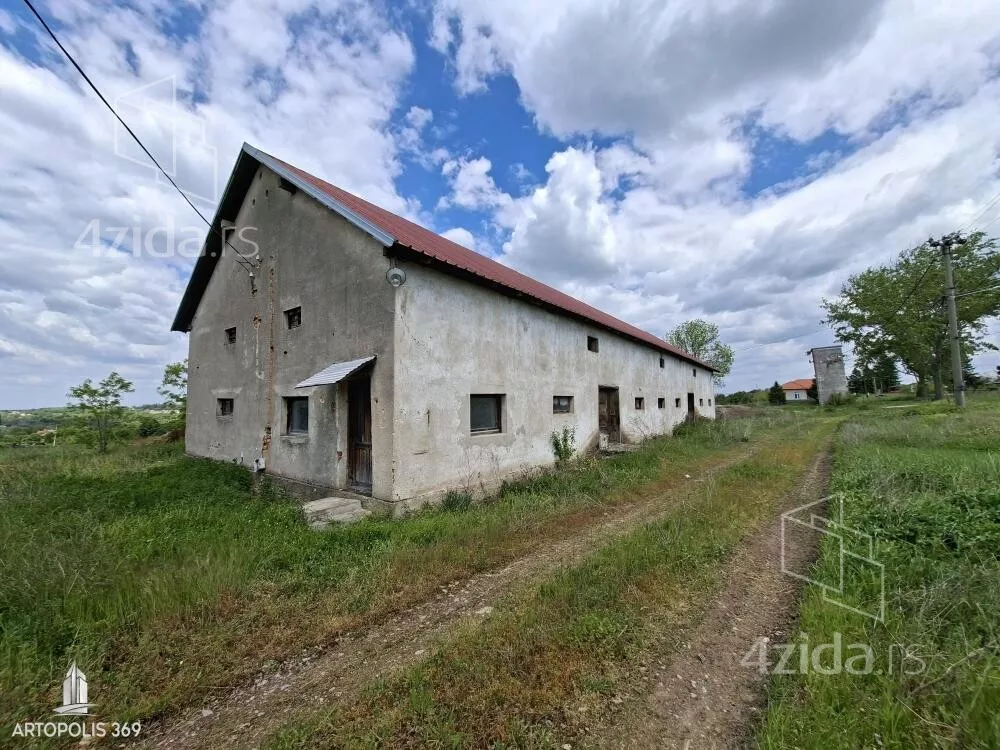 Poslovna zgrada | 4zida