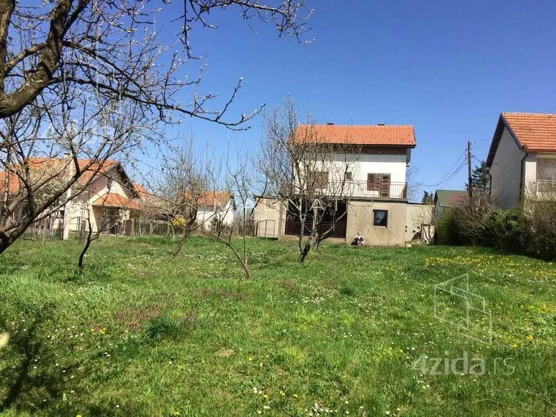 Građevinsko zemljište | 4zida