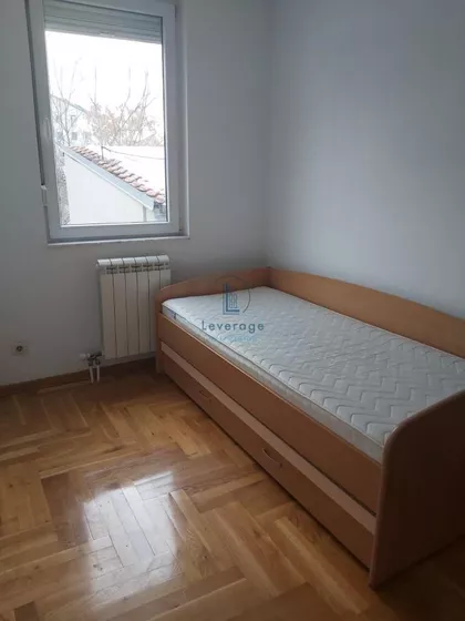 Miklošićeva | 4zida.rs