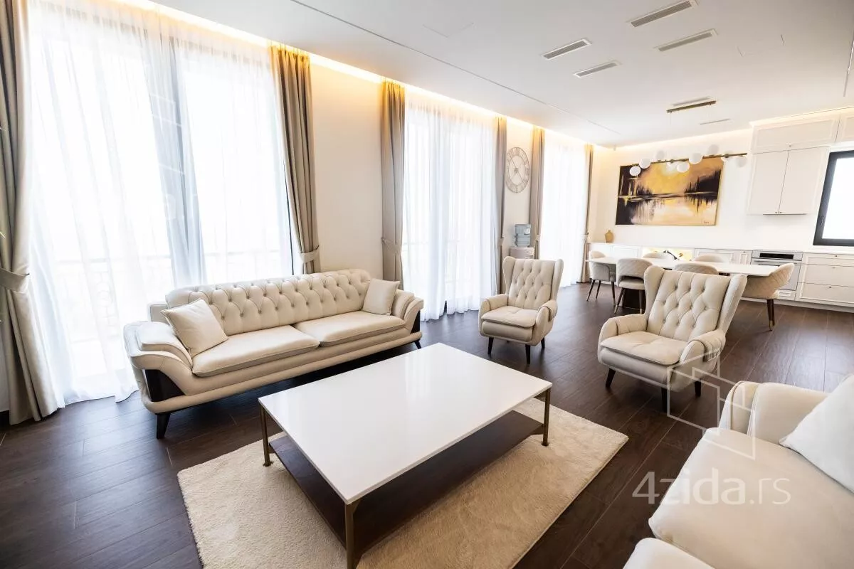 Petosoban stan | 4zida