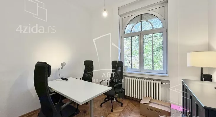 Šestosoban stan | 4zida