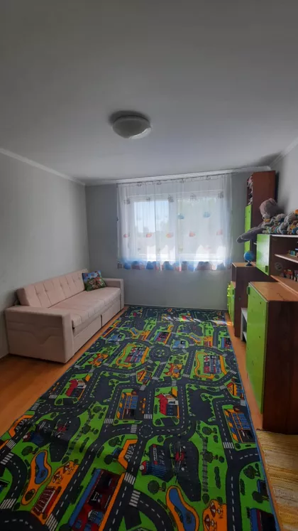 Praška | 4zida.rs