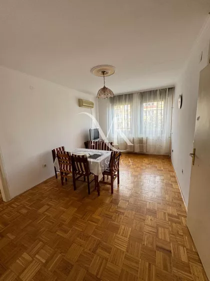 Nedeljka Gvozdenovića | 4zida.rs