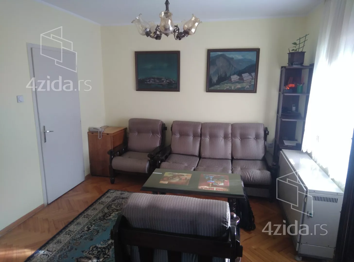 Troiposoban stan | 4zida