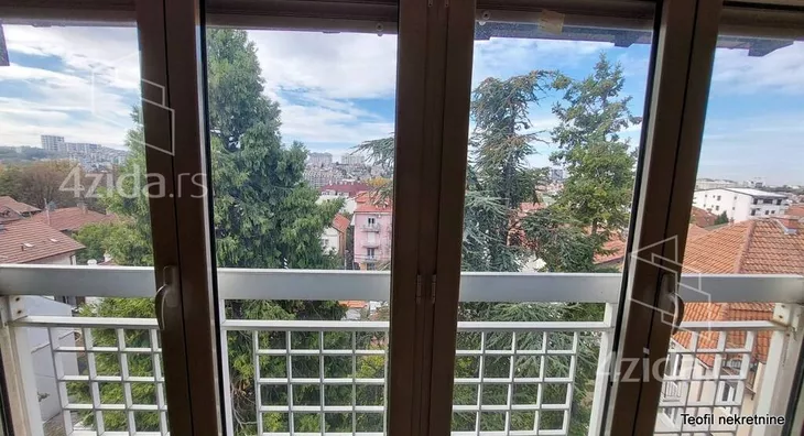 5-etažna kuća | 4zida