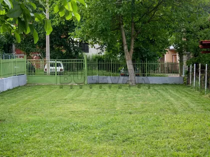 Vele polje | 4zida.rs