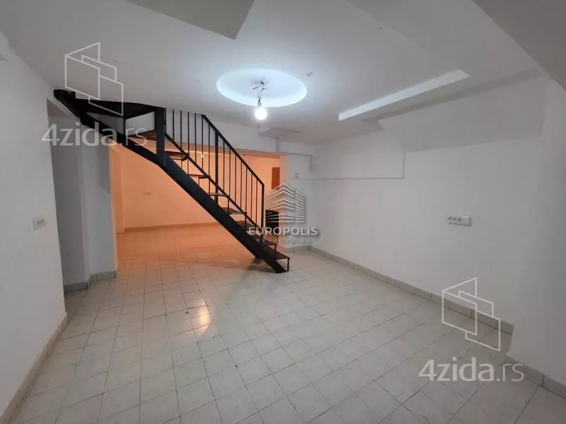 Lokal | 4zida