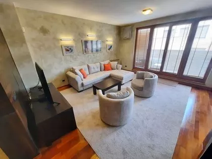 Patrijarha Varnave | 4zida.rs