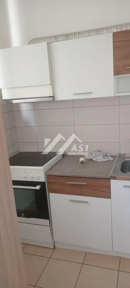 Rumenački put | 4zida.rs