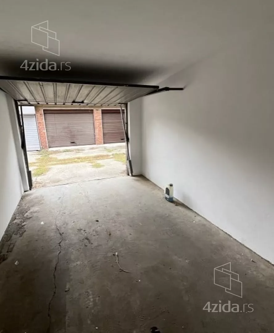Garaža | 4zida