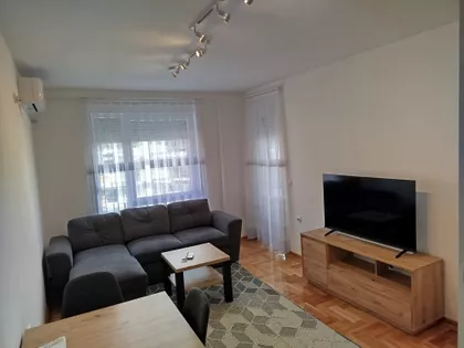 Stojana Andrića 20 | 4zida.rs