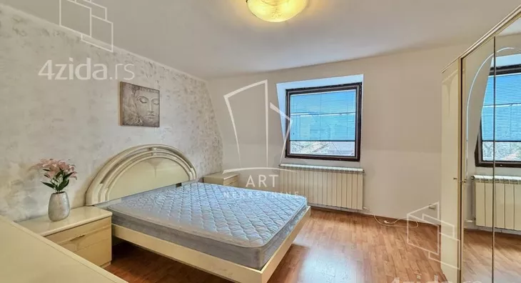 4-etažna kuća | 4zida