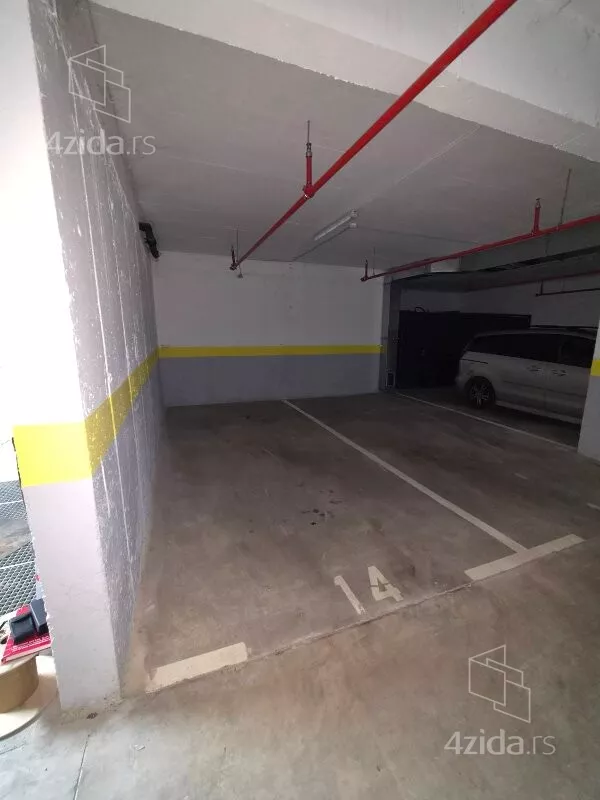 Garaža/Parking | 4zida