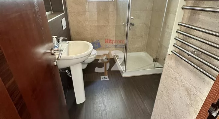 Četvoroiposoban stan | 4zida