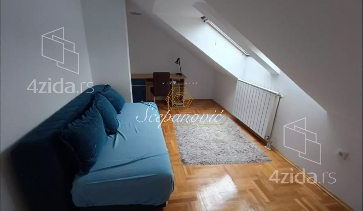 Petosoban stan | 4zida