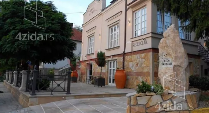 Turistički objekat | 4zida