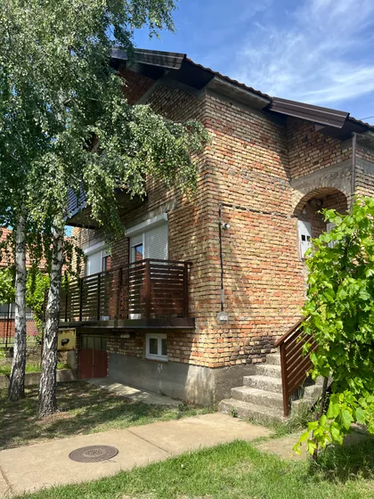 Dušana Jerkovića 65 | 4zida.rs