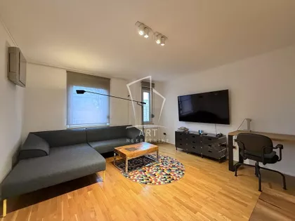 Lamartinova | 4zida.rs