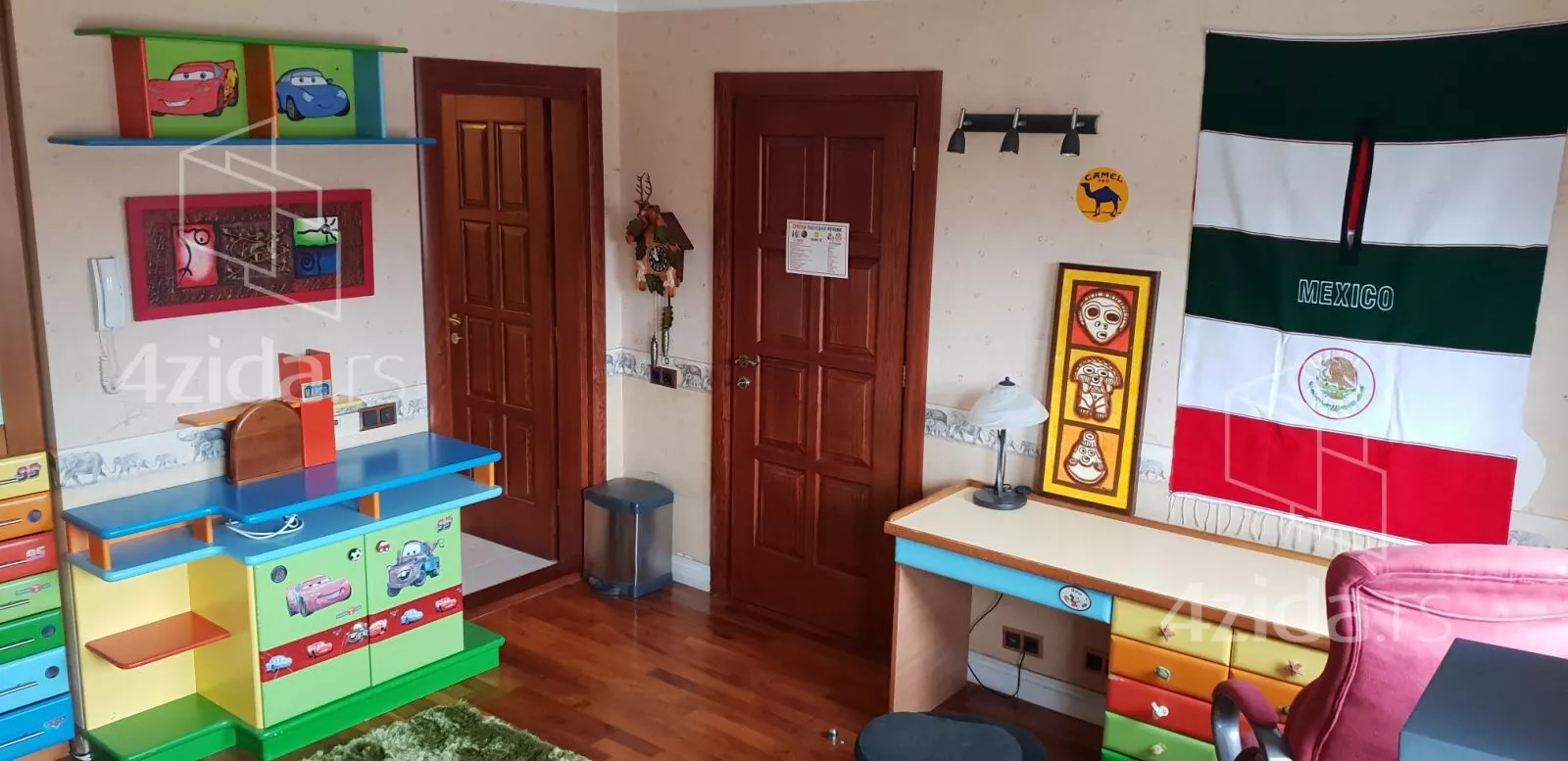 Petosoban stan | 4zida