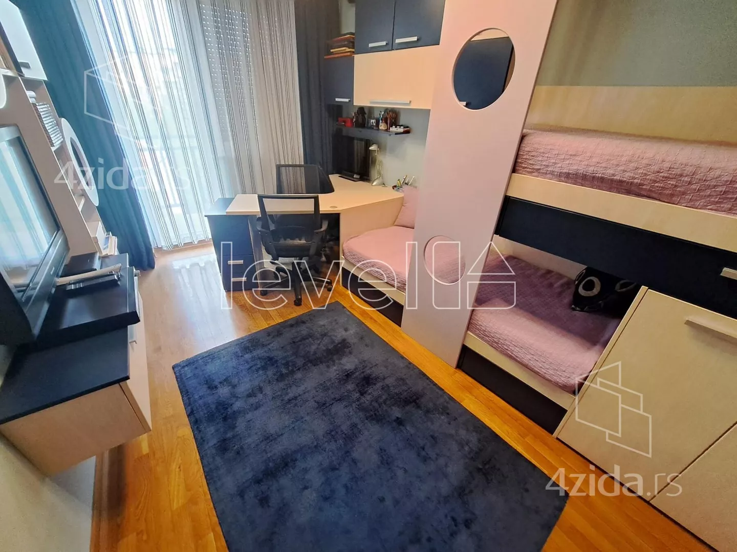 Petosoban stan | 4zida