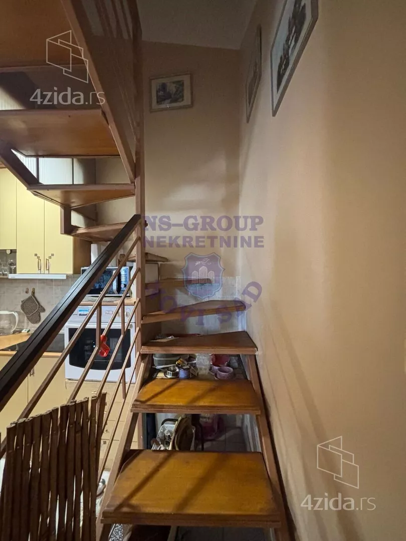 Petosoban stan | 4zida