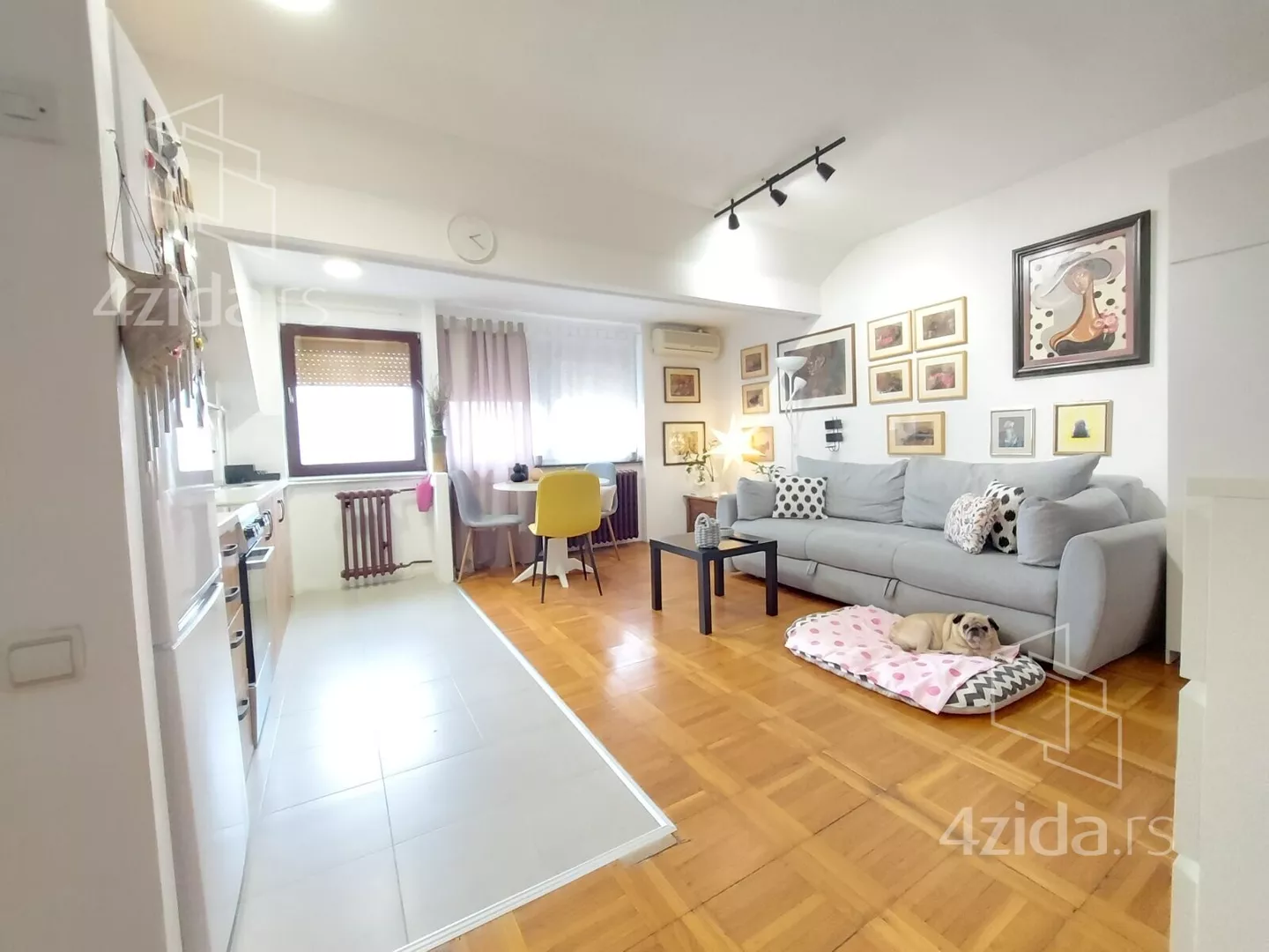 Dvoiposoban stan | 4zida