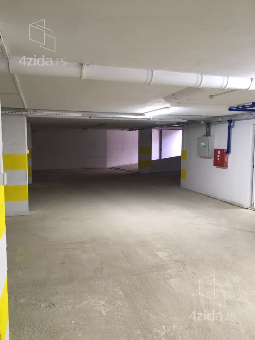 Garaža | 4zida