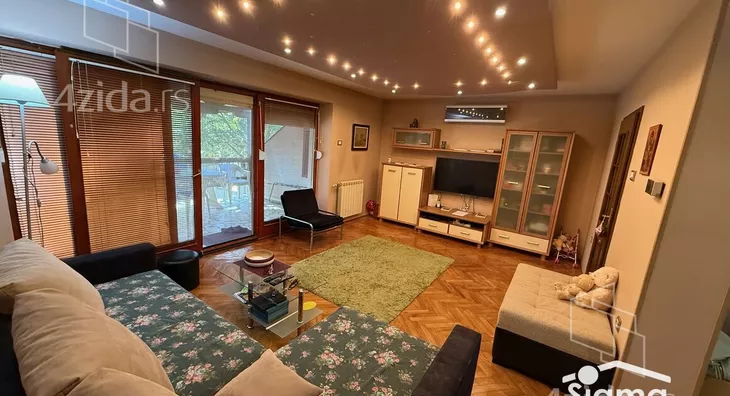 4-etažna kuća | 4zida