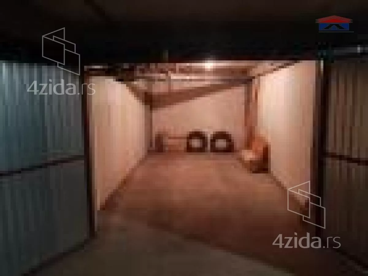 Garaža | 4zida