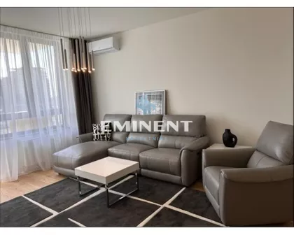 Nikolaja Kravcova | 4zida.rs