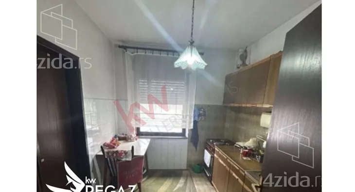 4-etažna kuća | 4zida