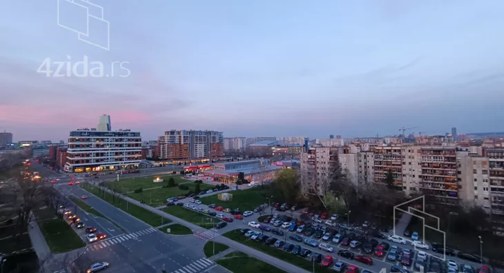 Jednoiposoban stan | 4zida