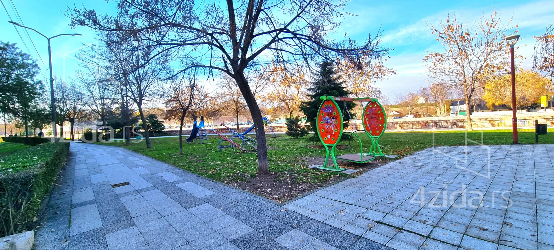 Dvoiposoban stan | 4zida