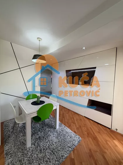Božidarčeva | 4zida.rs