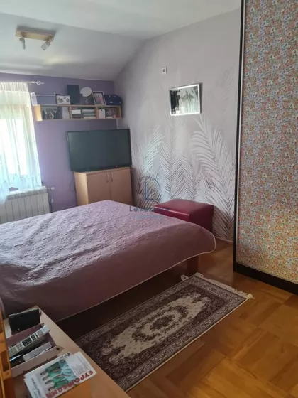Svetosavska | 4zida.rs
