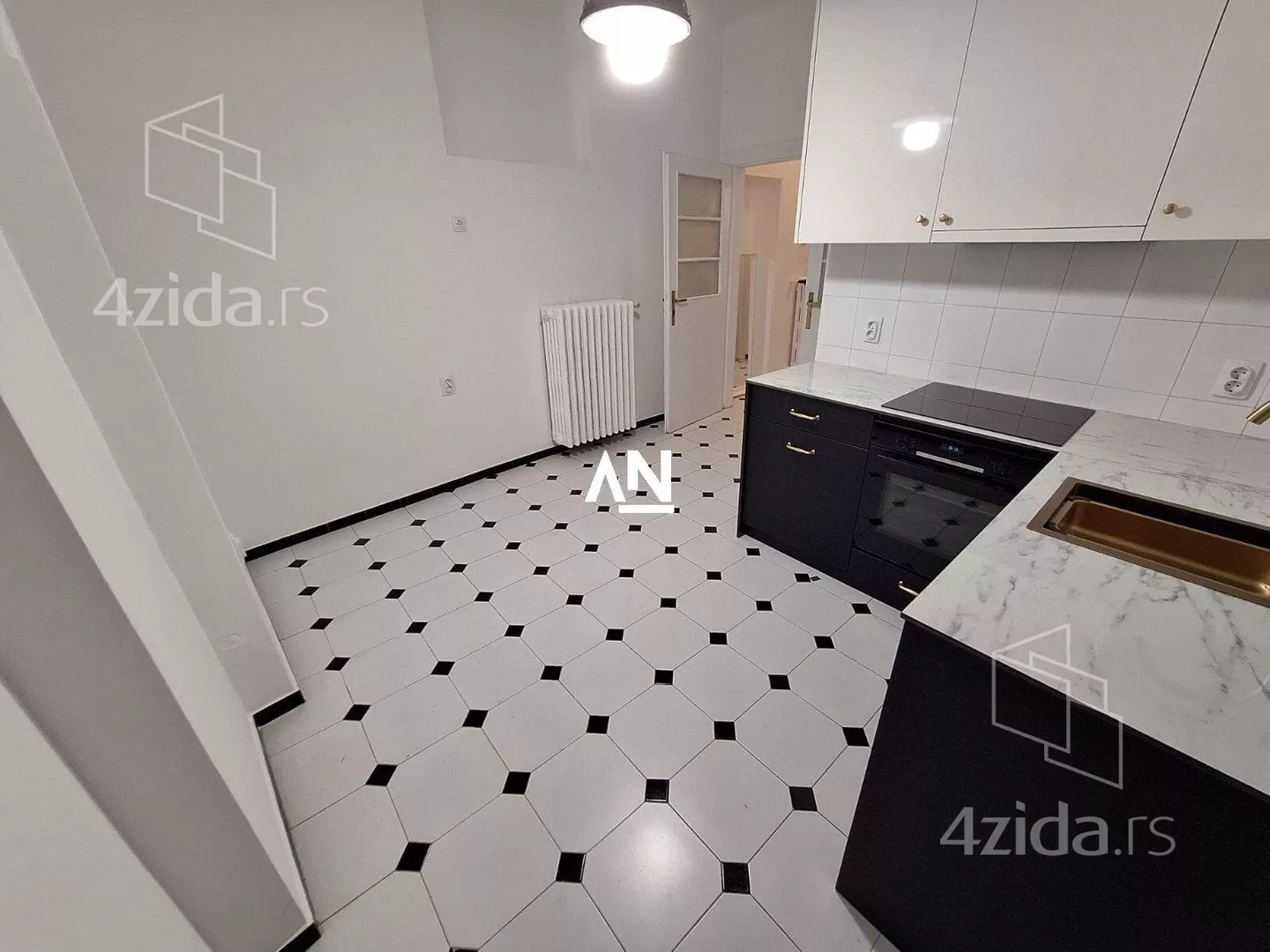 Petosoban stan | 4zida