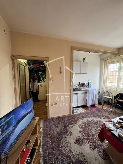 Poenkareova | 4zida.rs